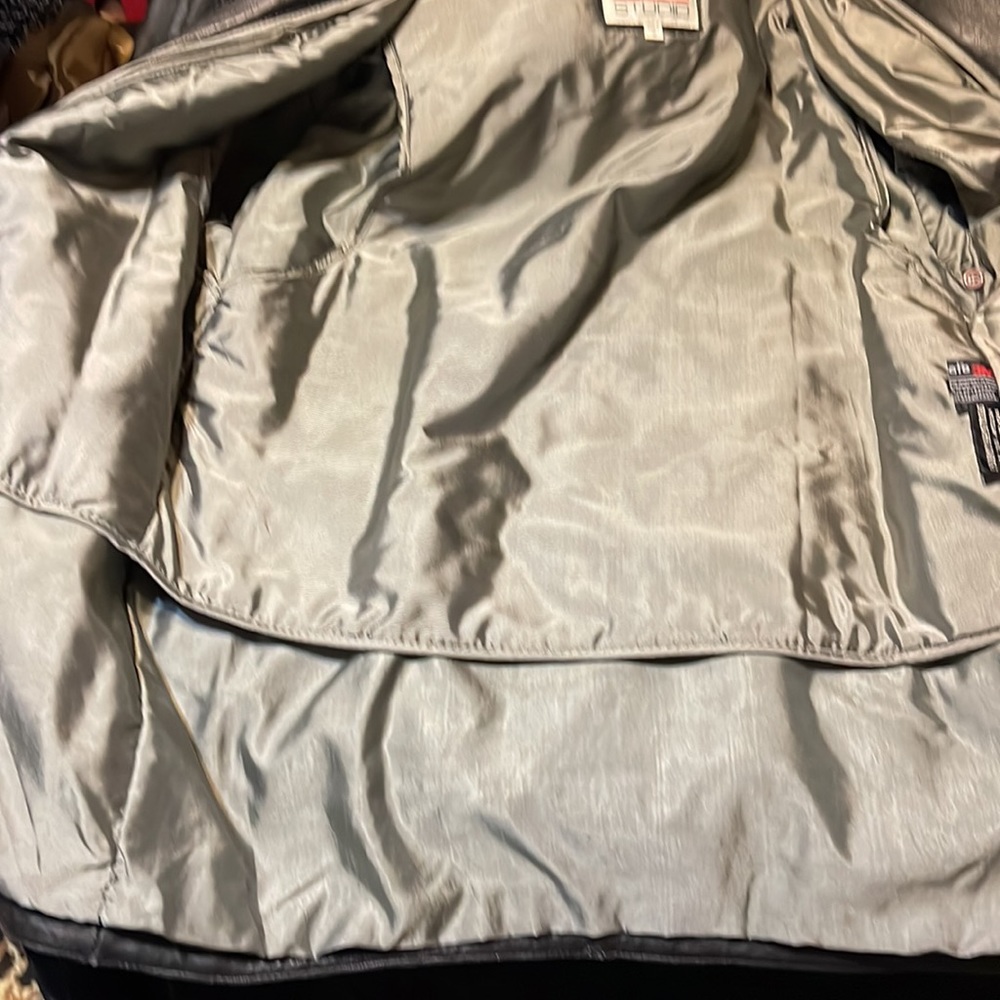 Leather Jacket - Picture 5 of 5